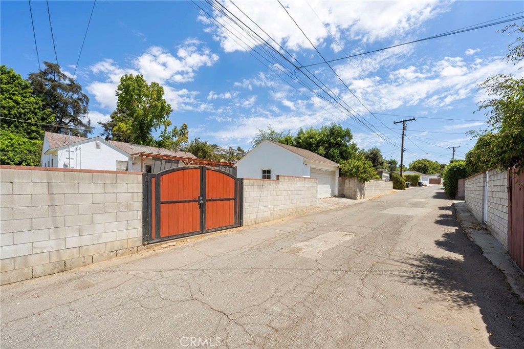 11736 Beverly Drive