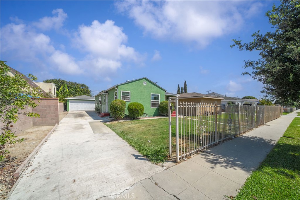 901 W 134th