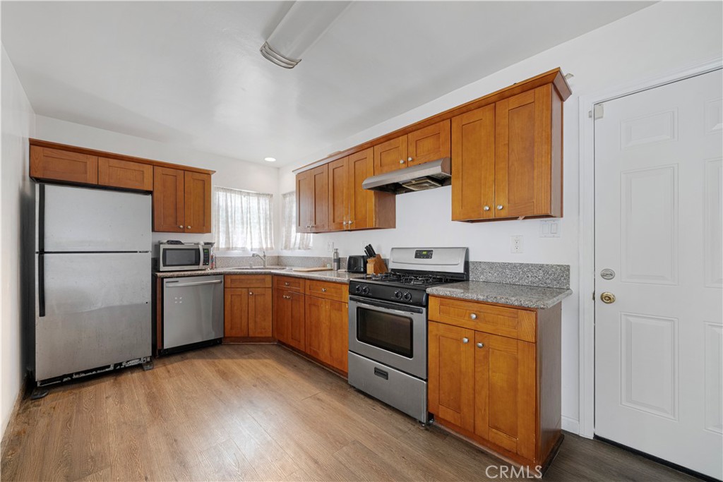 901 W 134th