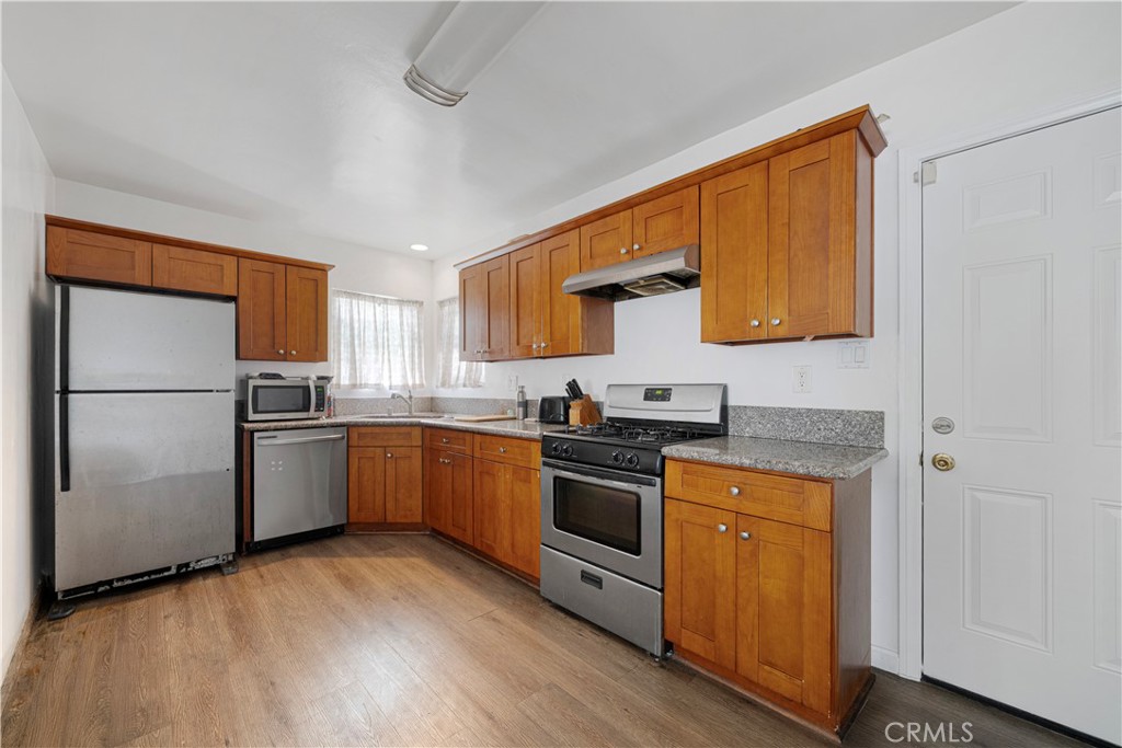901 W 134th