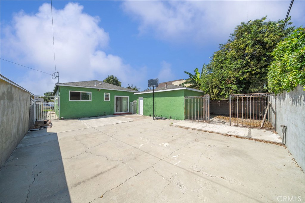 901 W 134th