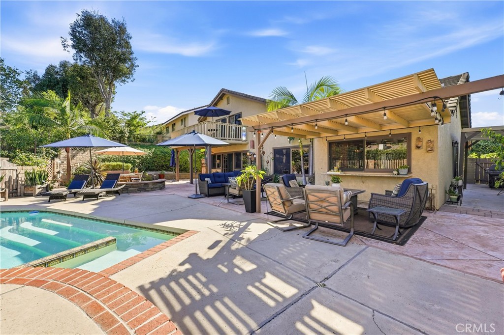 5432 E Willowick