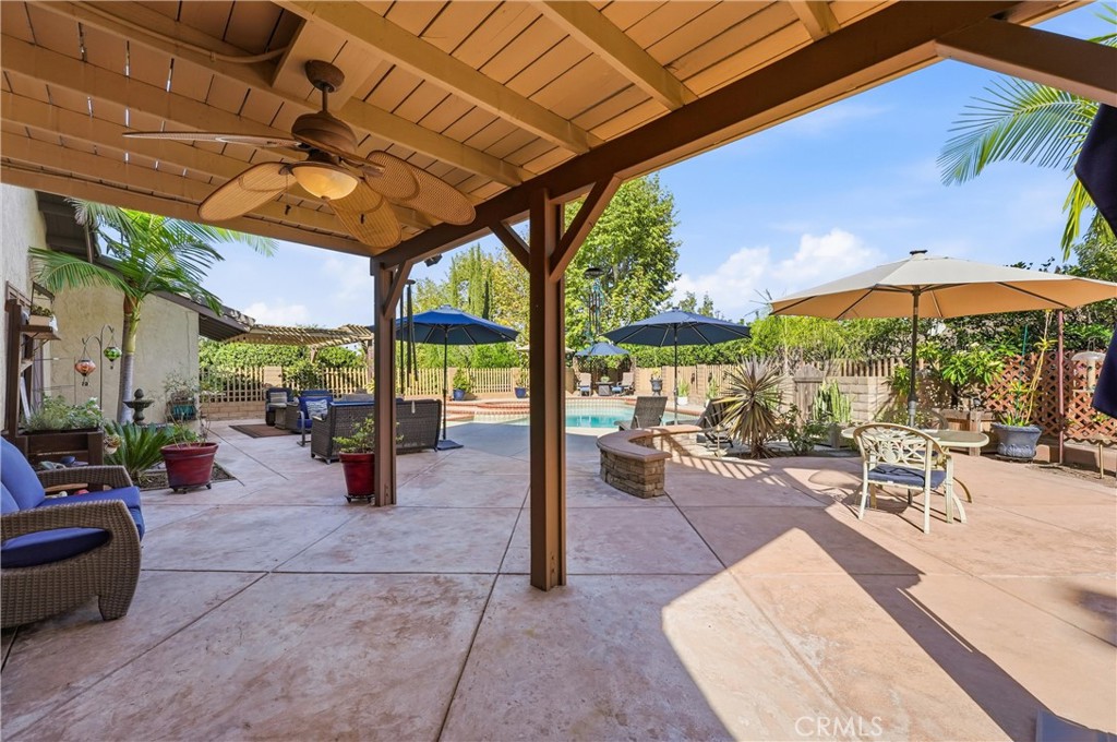 5432 E Willowick