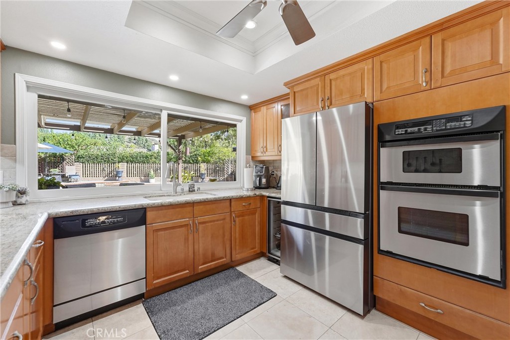 5432 E Willowick
