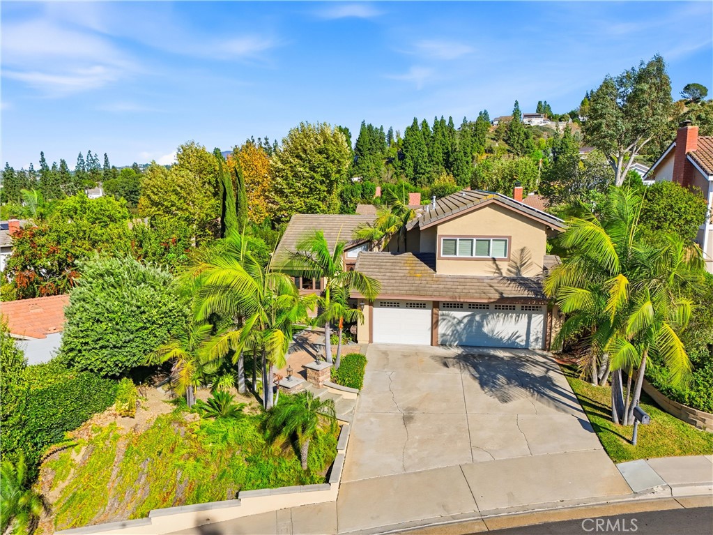 5432 E Willowick