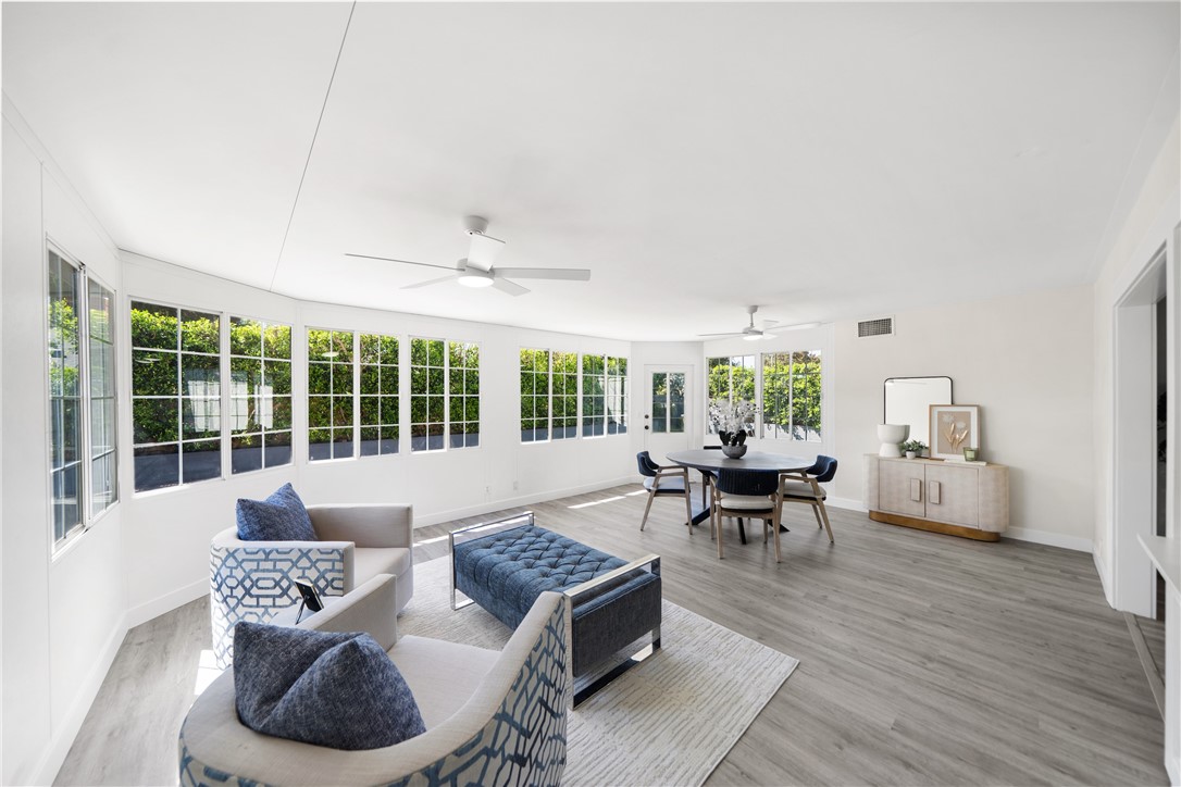 2818 N Lowell
