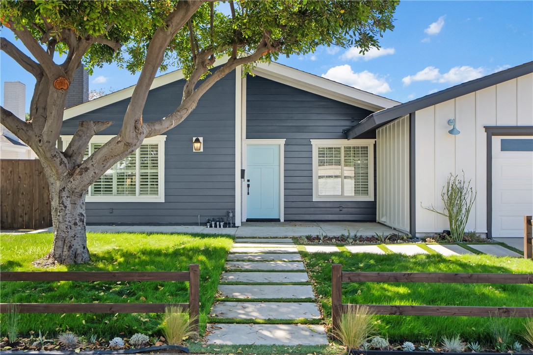 2818 N Lowell