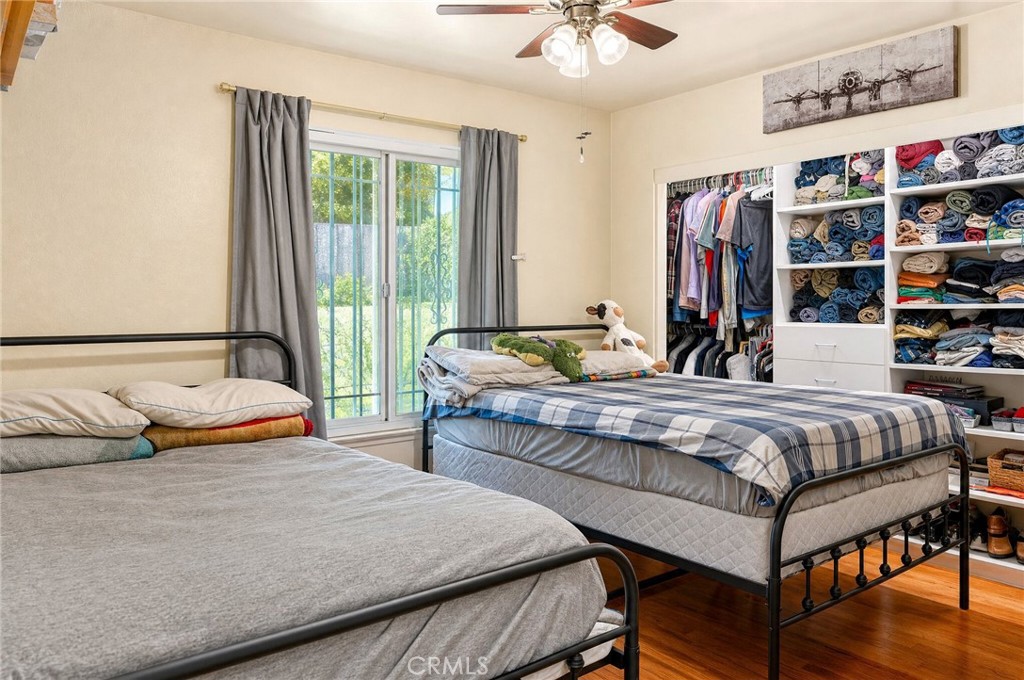 9087 Rosecrest