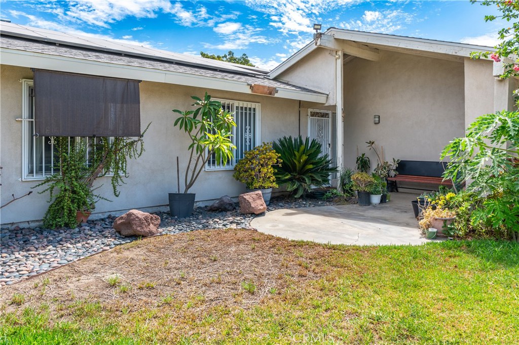 9087 Rosecrest