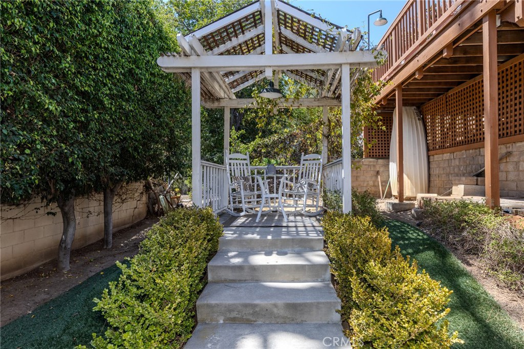 2326 Almira Avenue