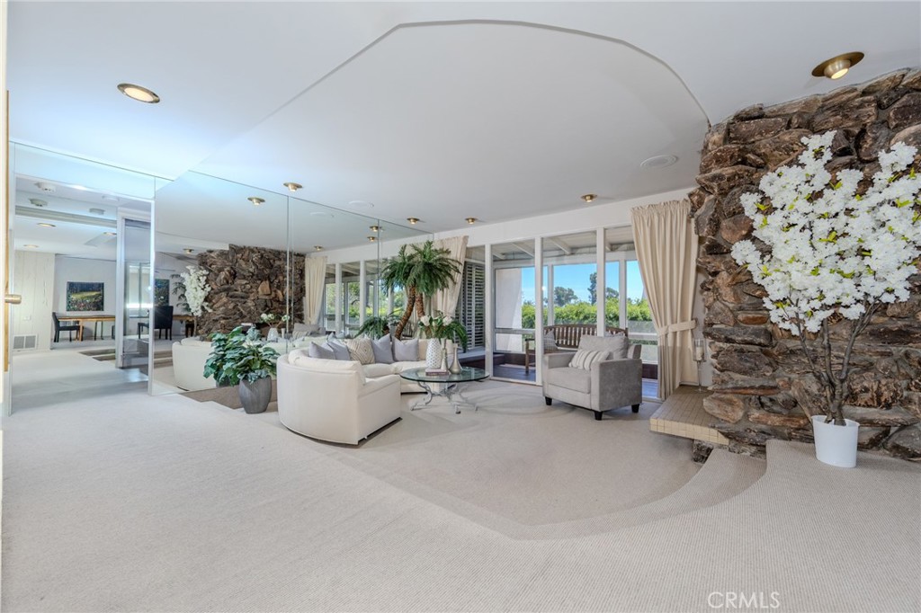 2326 Almira Avenue