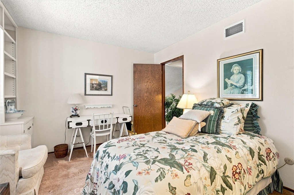 4615 Vallecito
