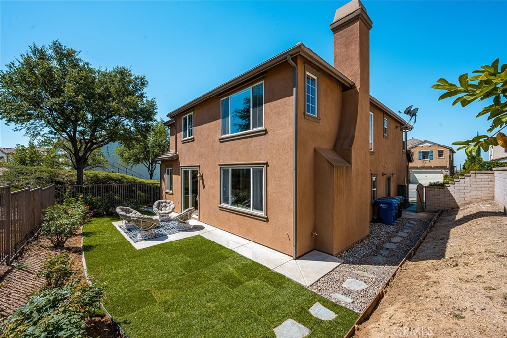 705 E Lemon Swirl