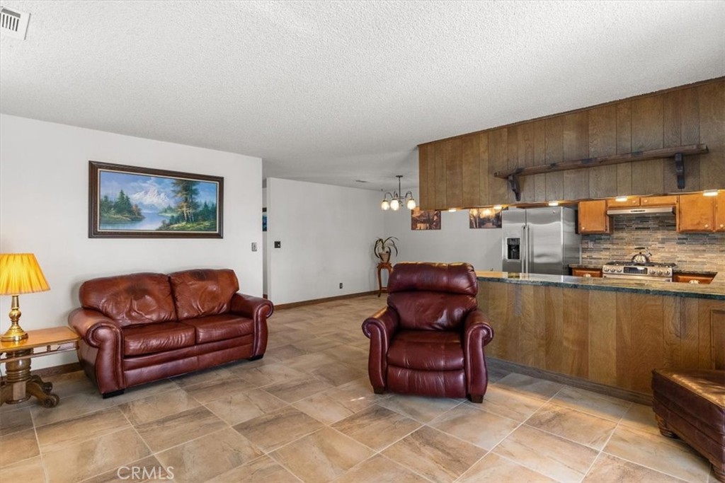 19613 Meadows Road