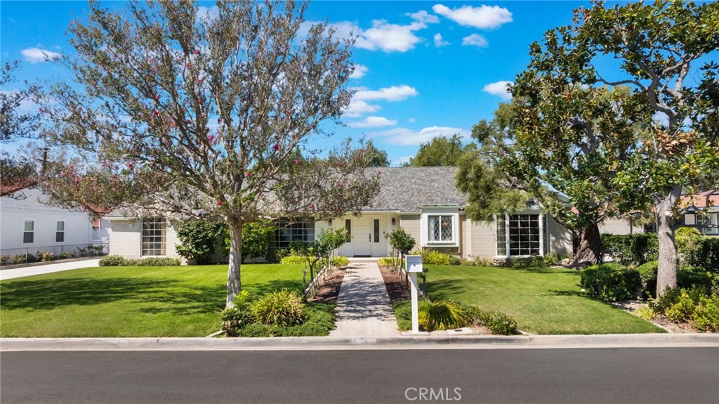 880 S Woodbury Drive