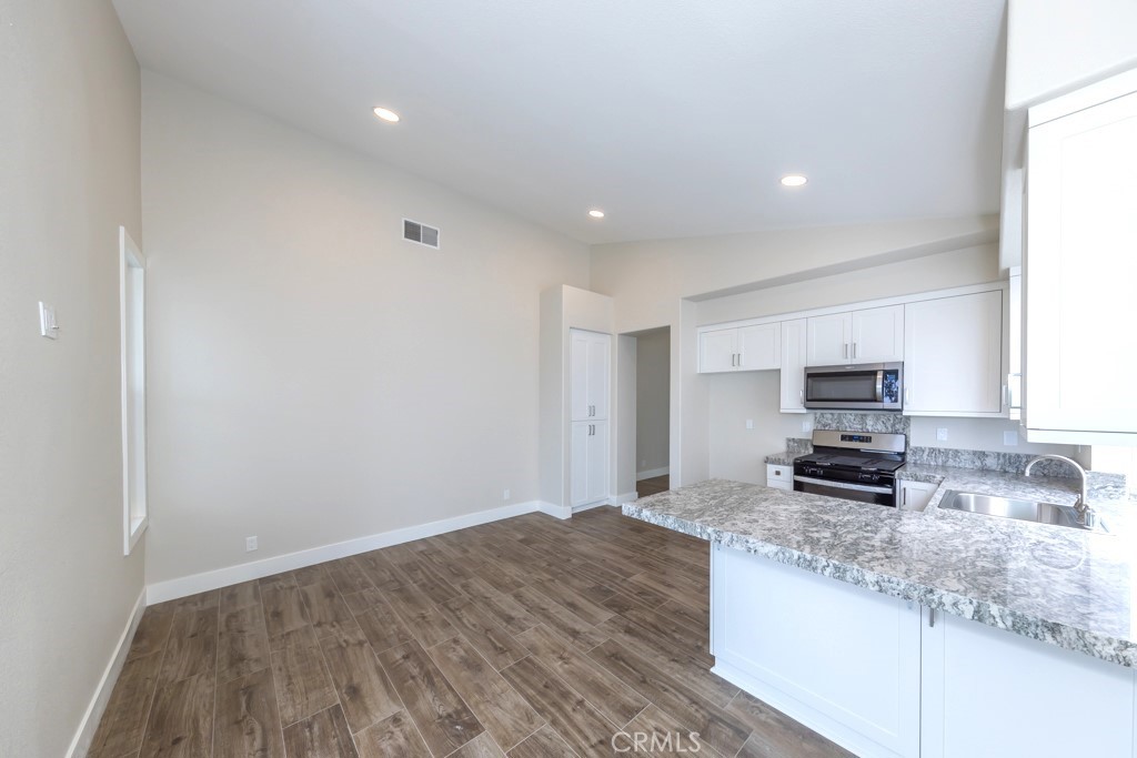 933 S Dylan Way