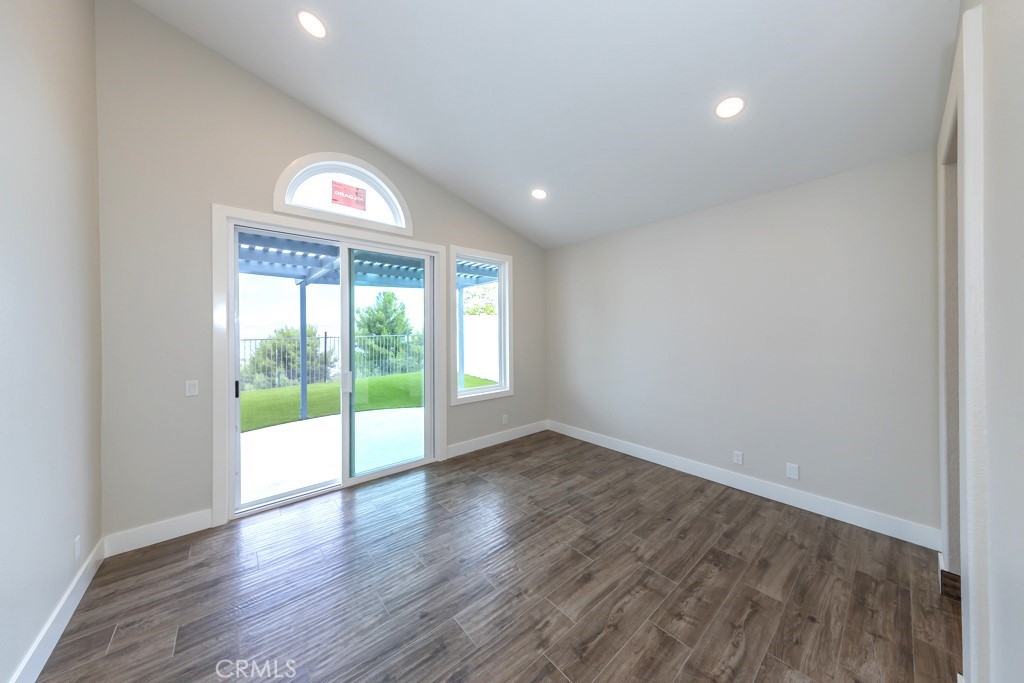 933 S Dylan Way