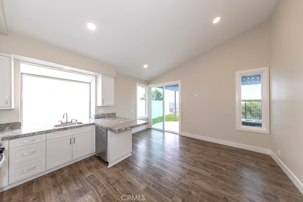 933 S Dylan Way