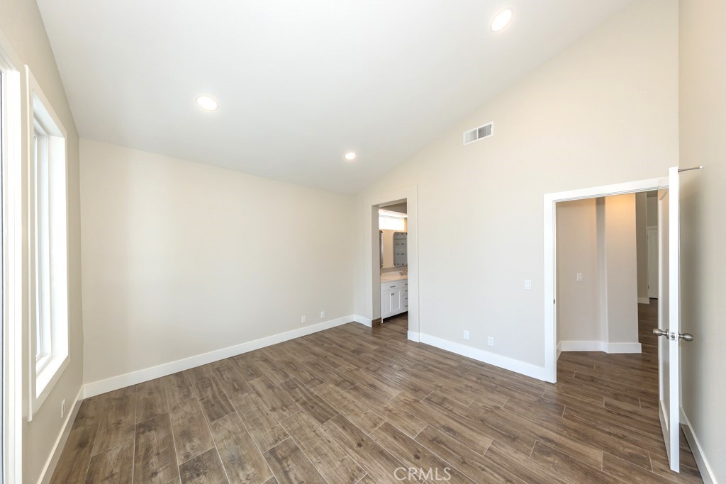 933 S Dylan Way