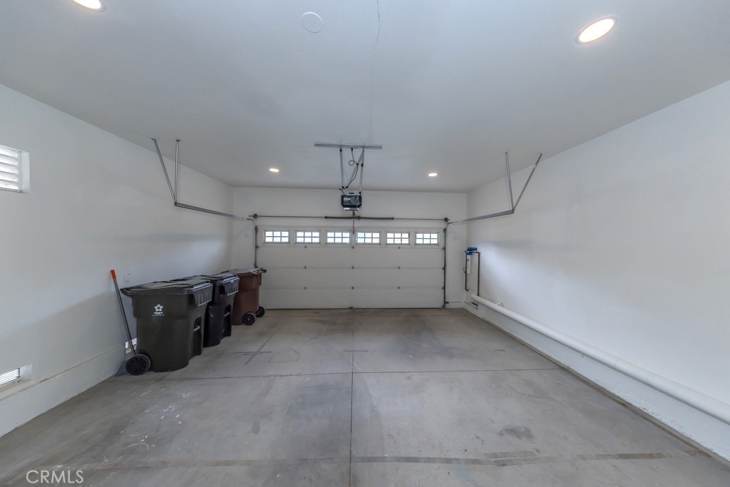 933 S Dylan Way