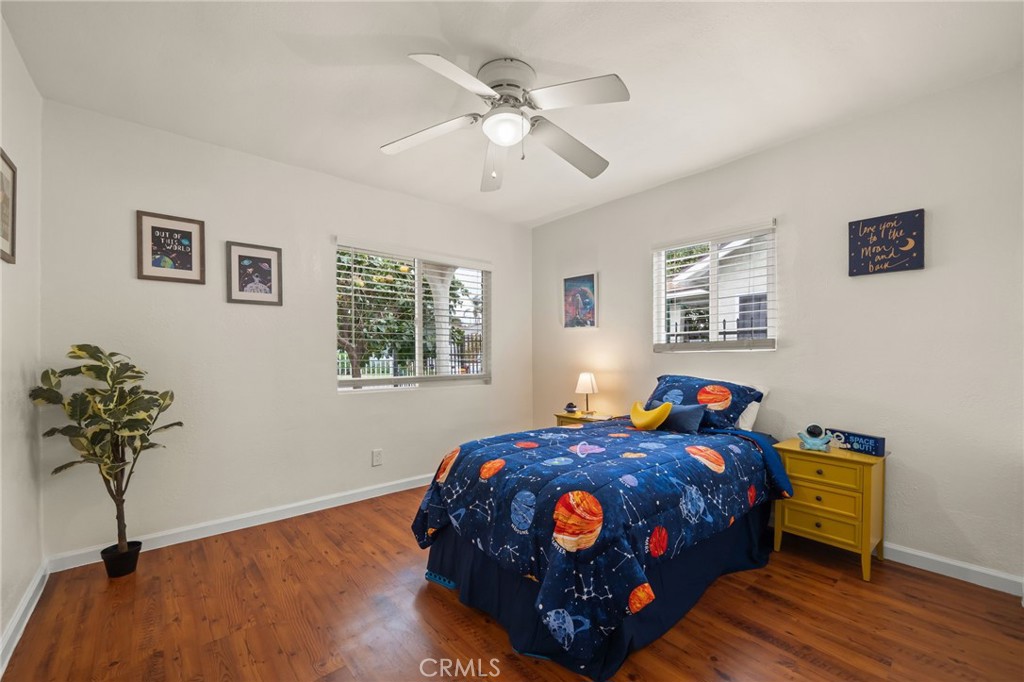 1547 W 65th