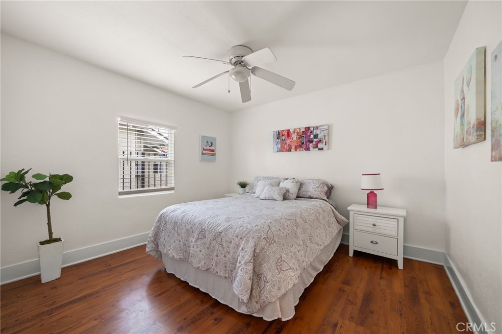 1547 W 65th