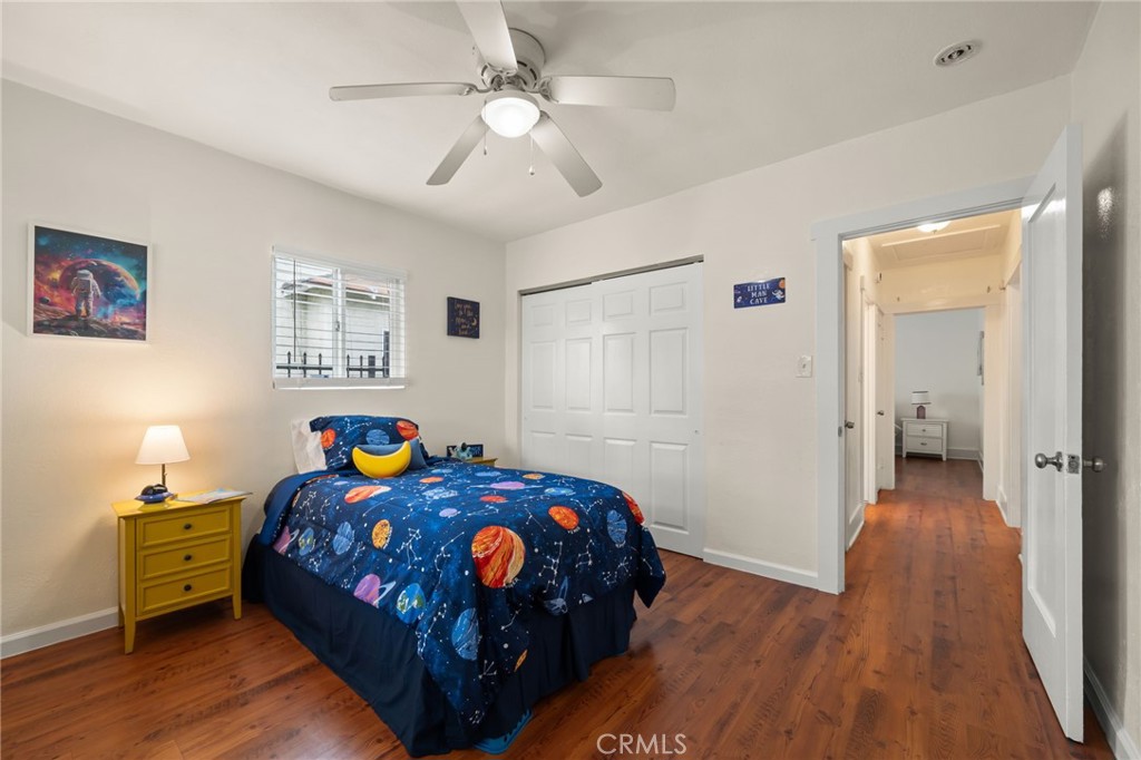 1547 W 65th