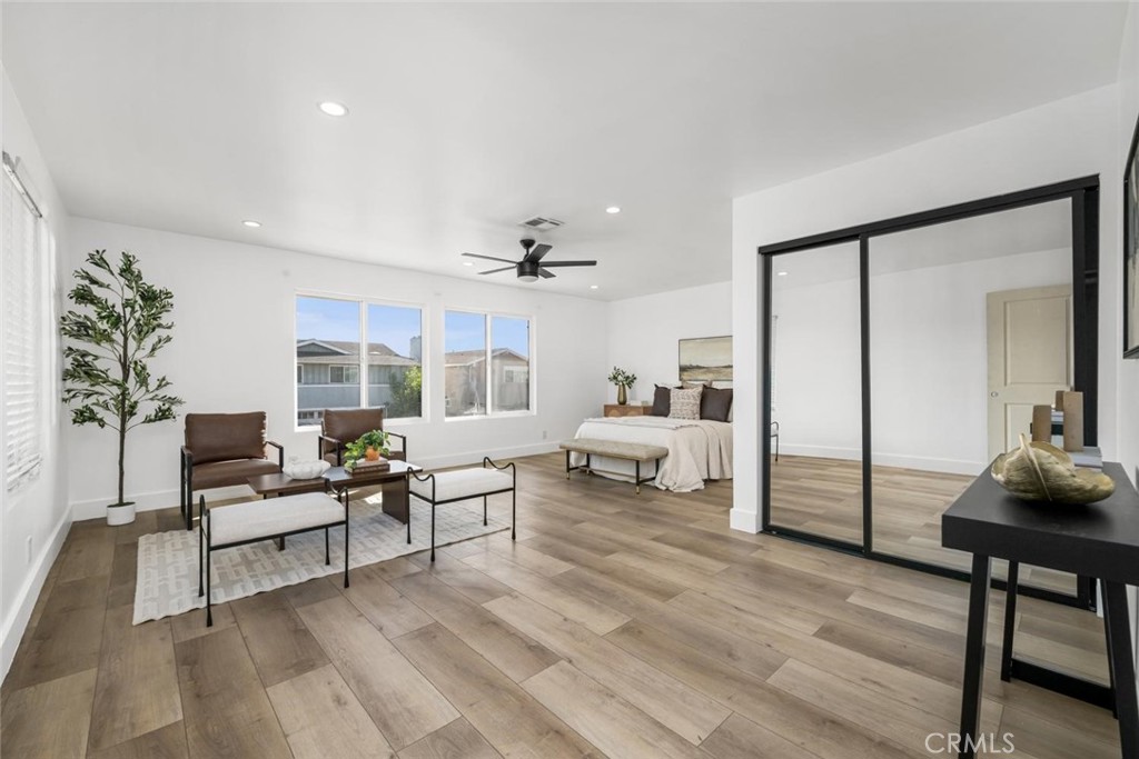 4297 Candleberry