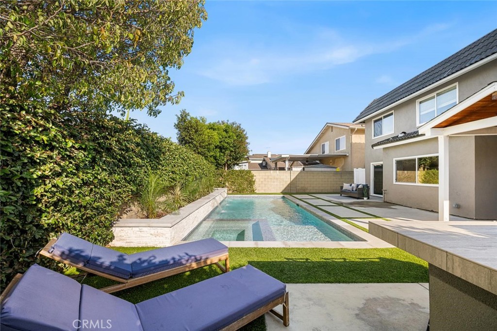 4297 Candleberry