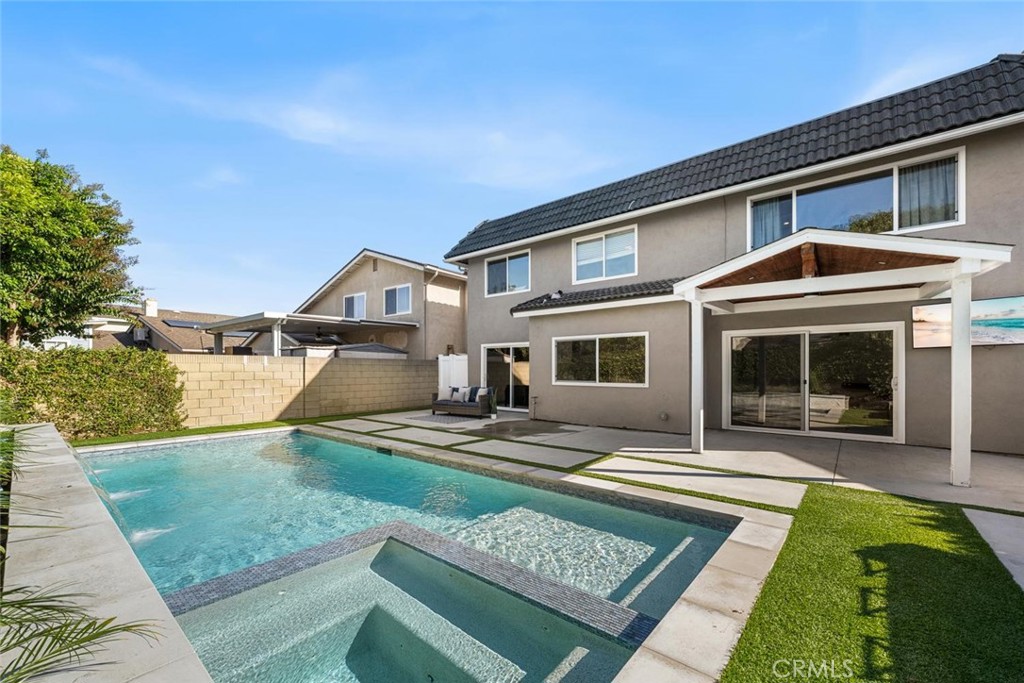 4297 Candleberry