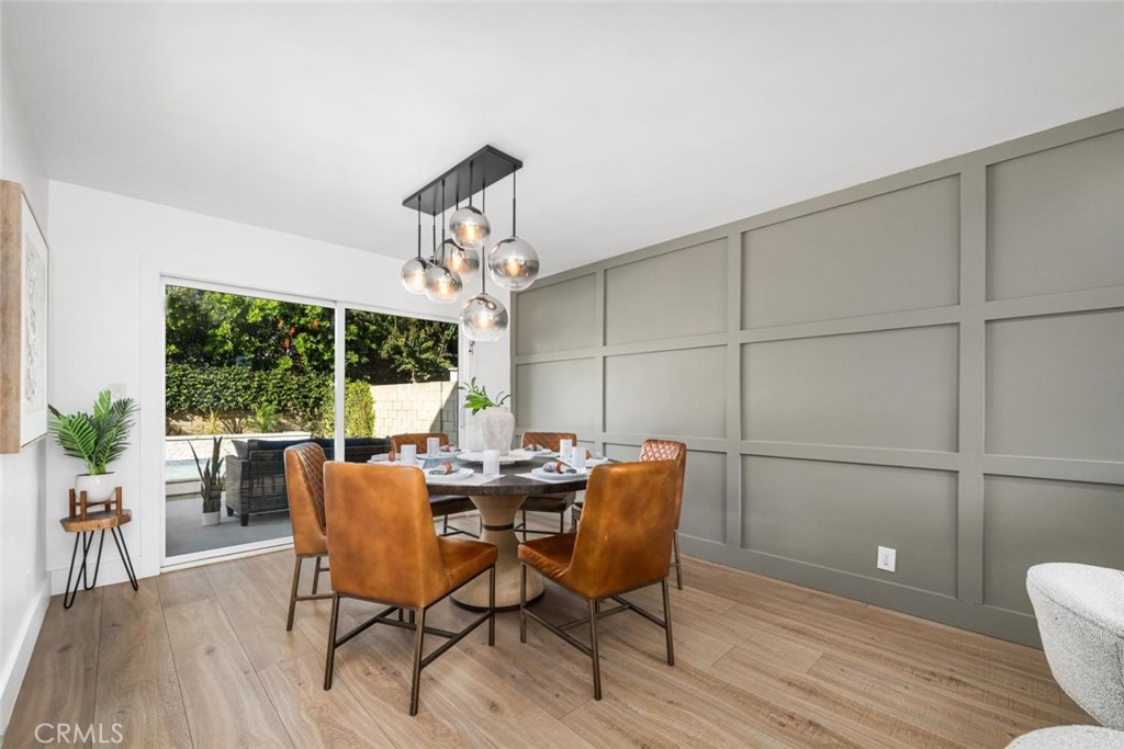 4297 Candleberry