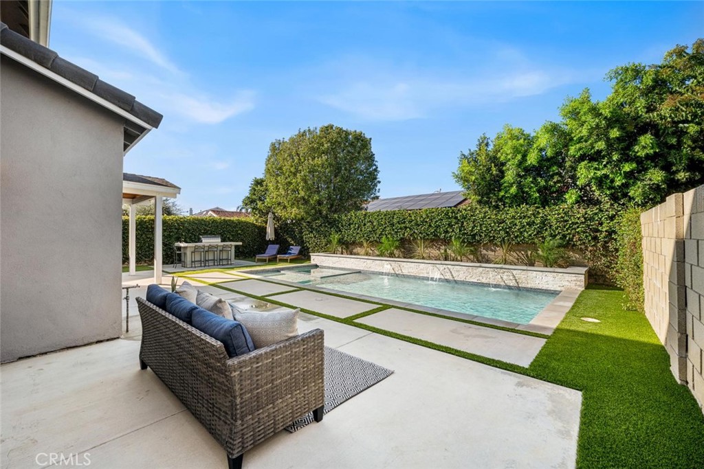 4297 Candleberry