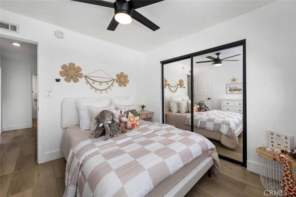 4297 Candleberry