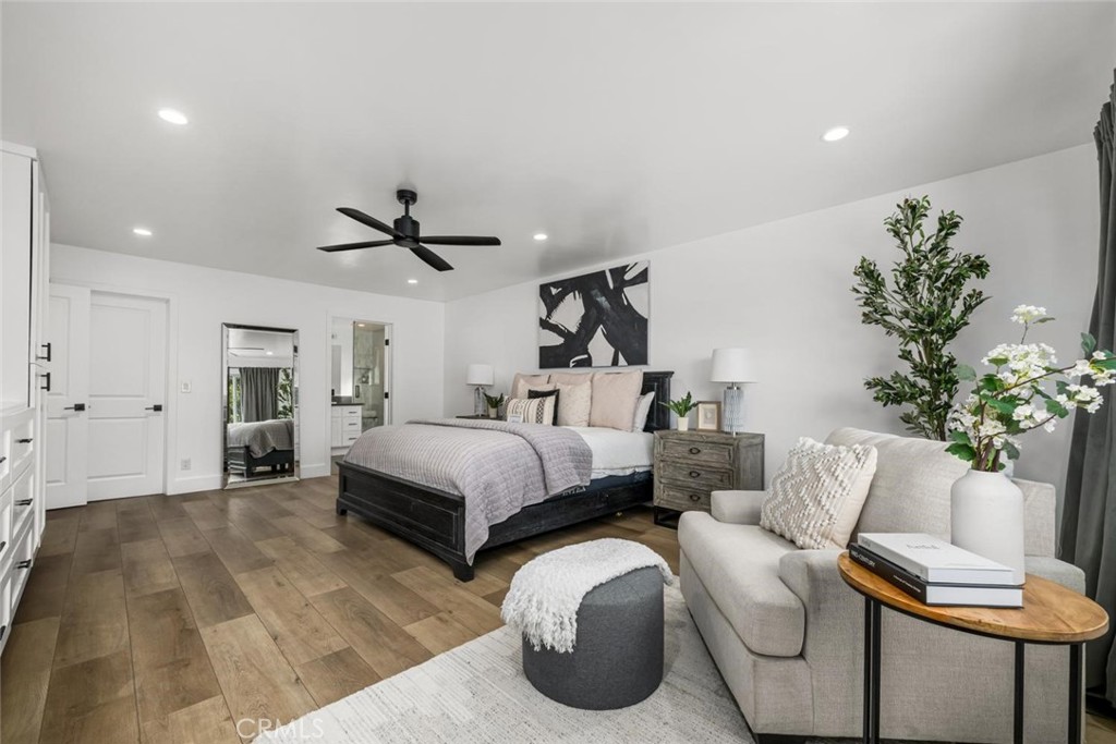 4297 Candleberry