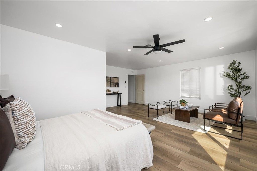 4297 Candleberry