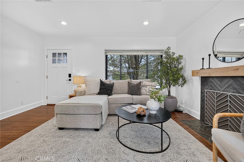 4333 Maury Ave