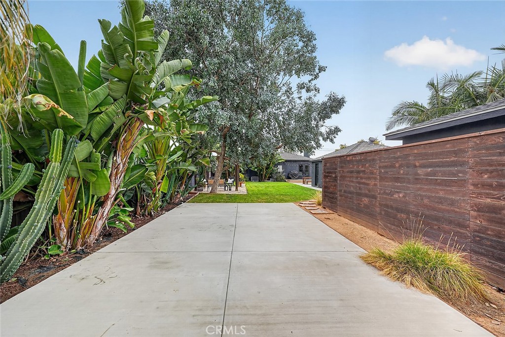 4333 Maury Ave