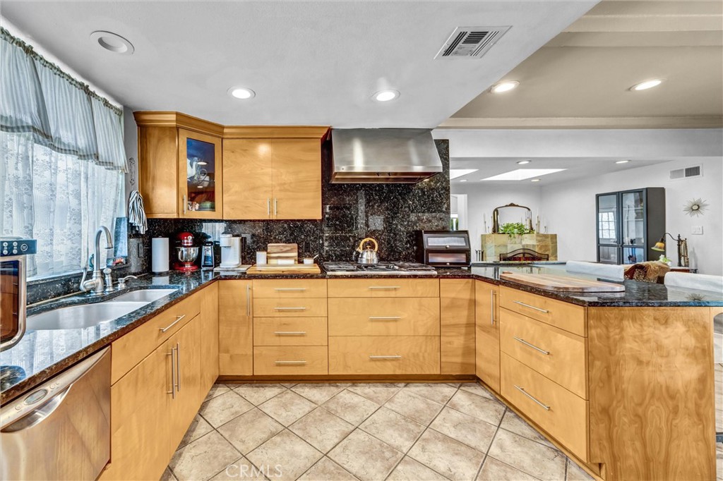 2530 Redcoach Lane