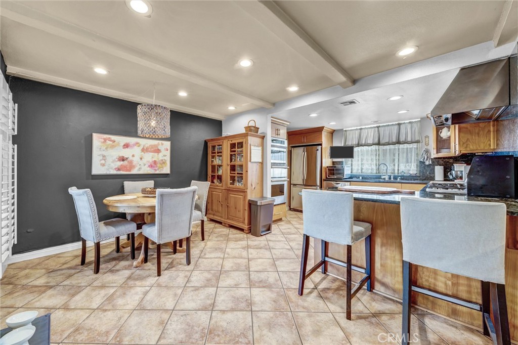 2530 Redcoach Lane