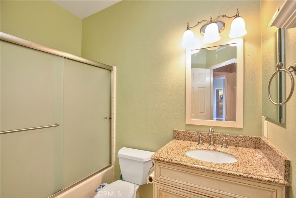 1069 S Positano