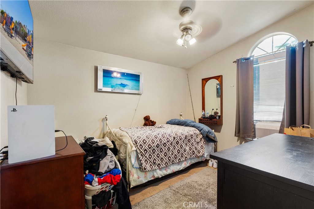 9080 Bloomfield