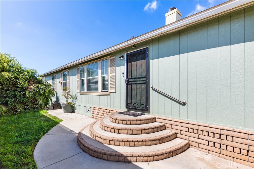 9080 Bloomfield