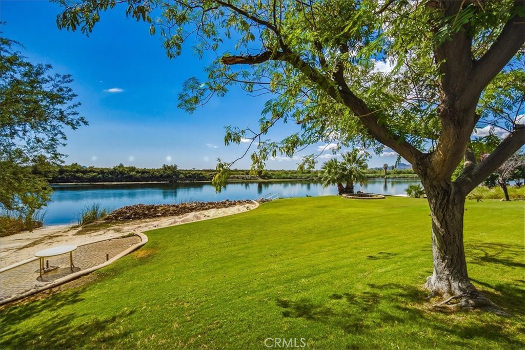 7829 Rio Vista