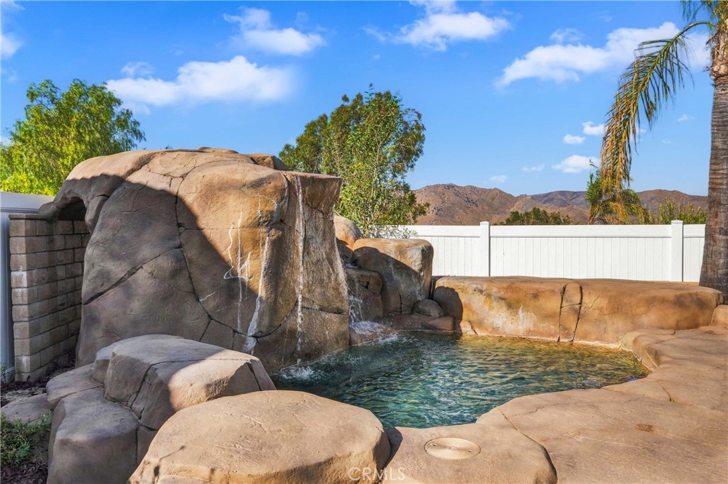 27605 Edgemont Drive