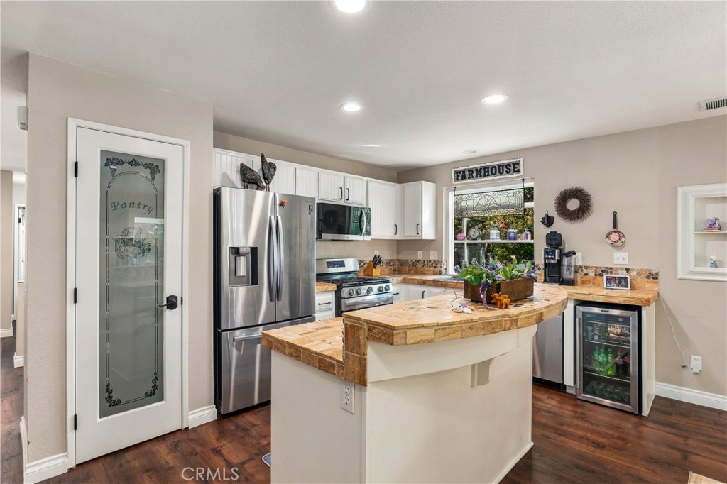 27605 Edgemont Drive
