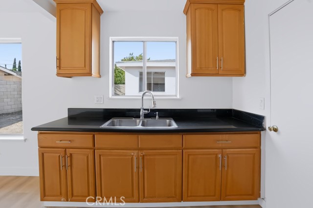 2205 W 9th