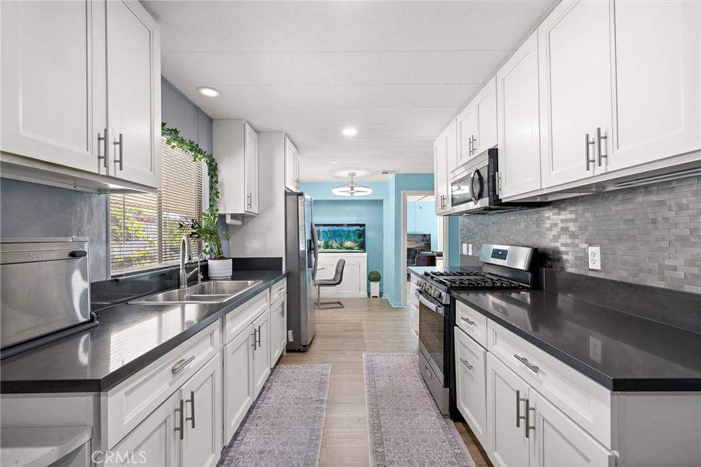 5772 Garden Grove 417