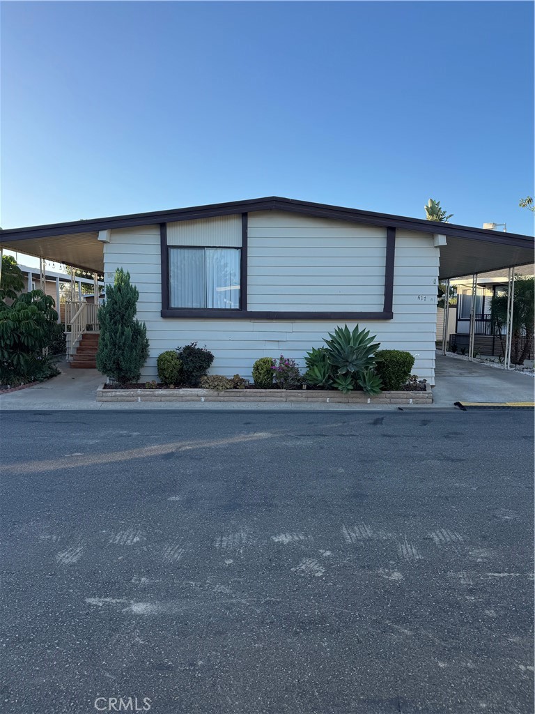 5772 Garden Grove 417