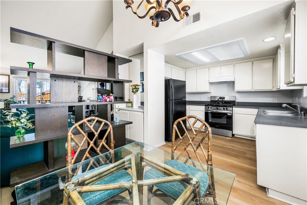 515 E Hazel 6