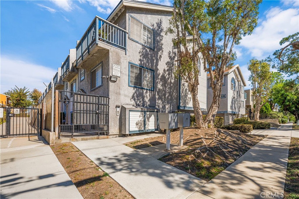 515 E Hazel 6